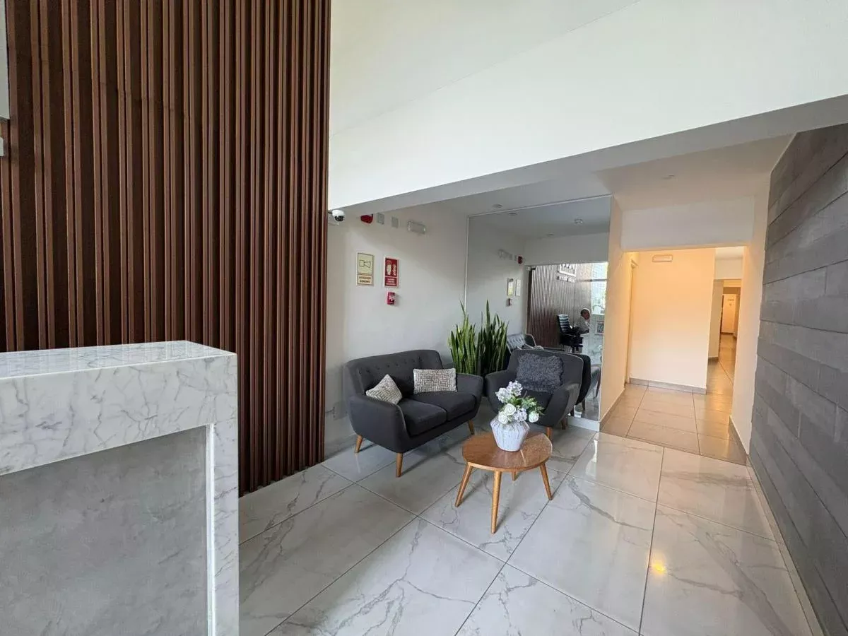 0b3d386a-6d27-44f4-a297-661e648dfc04